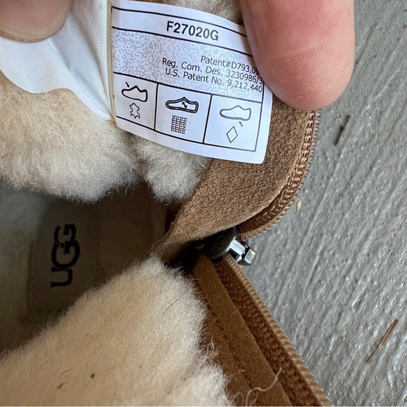 UGG Harkley Boots Size 6 Chestnut — Excellent / Clean - Picture 8 of 8